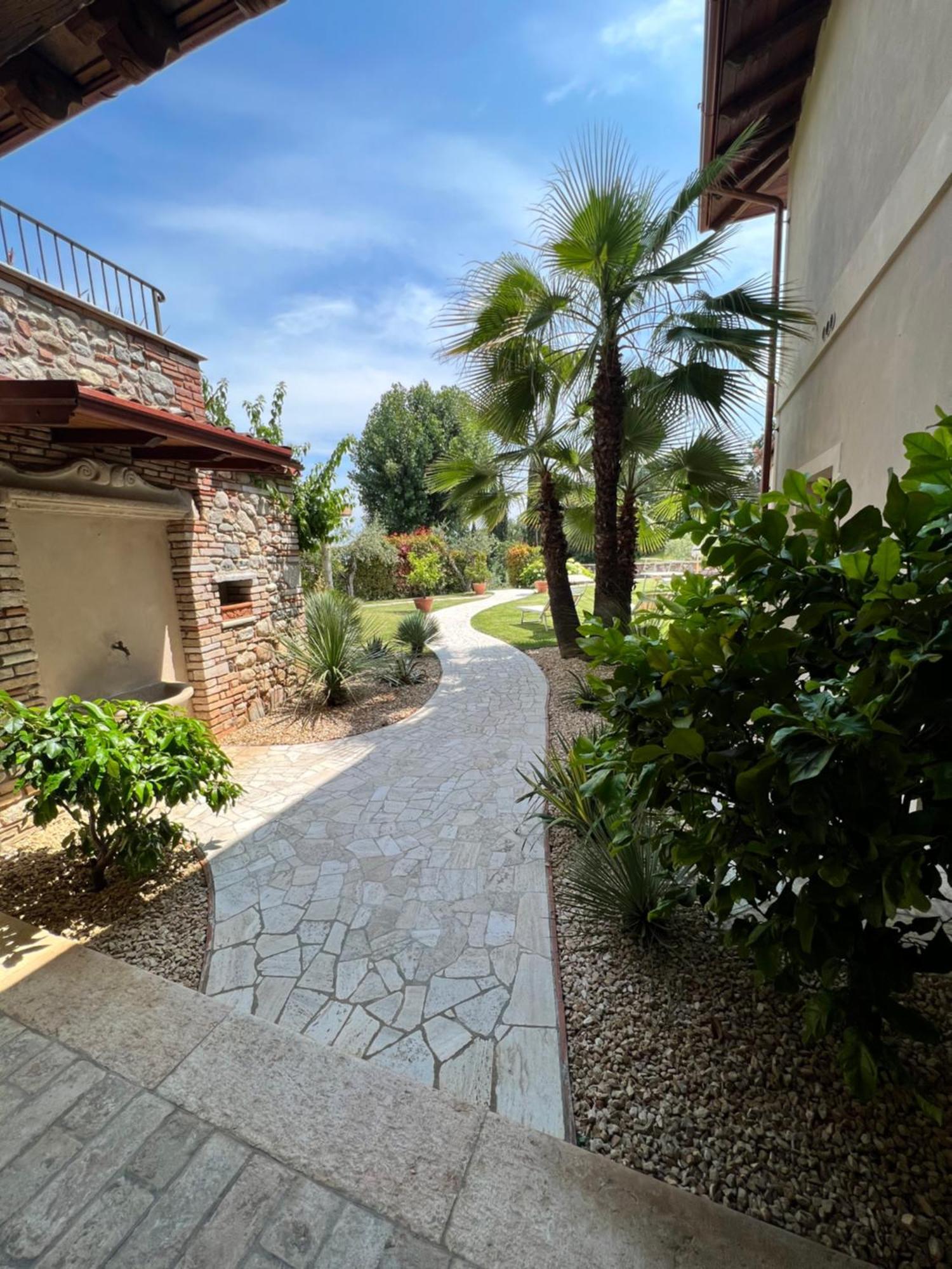 Villa Mario Resort Сало Экстерьер фото