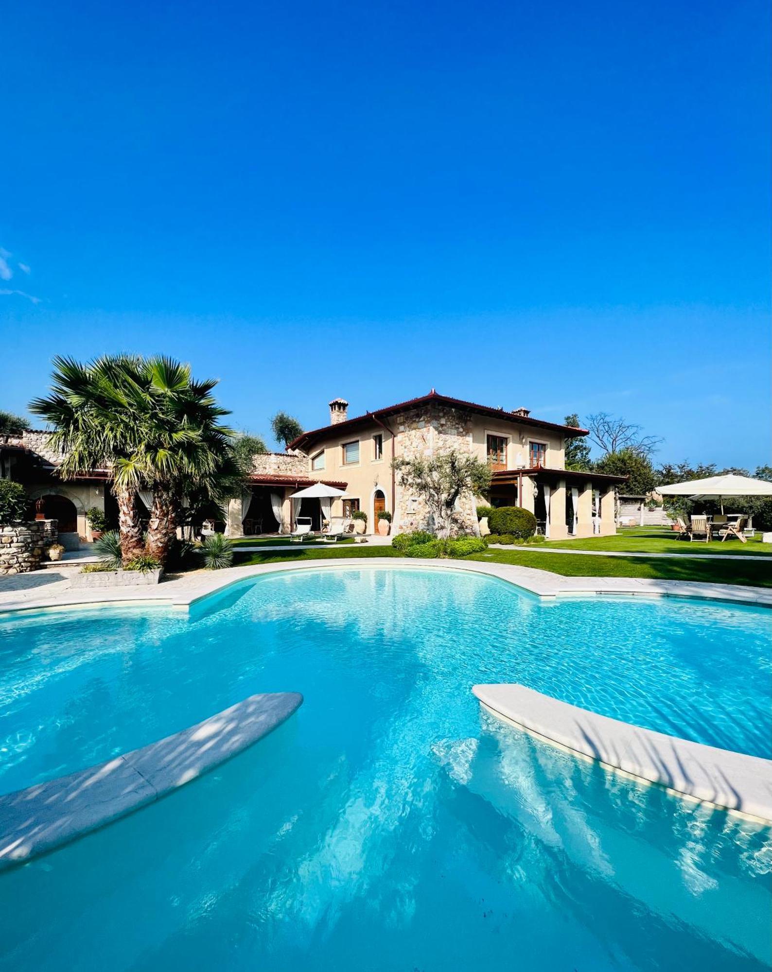 Villa Mario Resort Сало Экстерьер фото